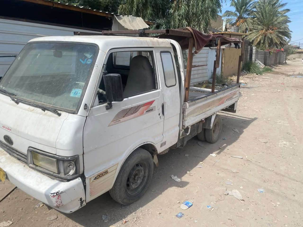 كلك يعني حديده يعني مابيها لا ارقما ولا سنويه مكفوله فقط عشائر و سرقه كيا بنكو موديل 1996 كير مكينه اكسل صدر امامي خلفي كلهن جدد بدون ضربه بدون صبغ سياره نضيفه و مرتبه بمعنا الكلمه سعر 22 بيها مجال للاستفسار ***********
