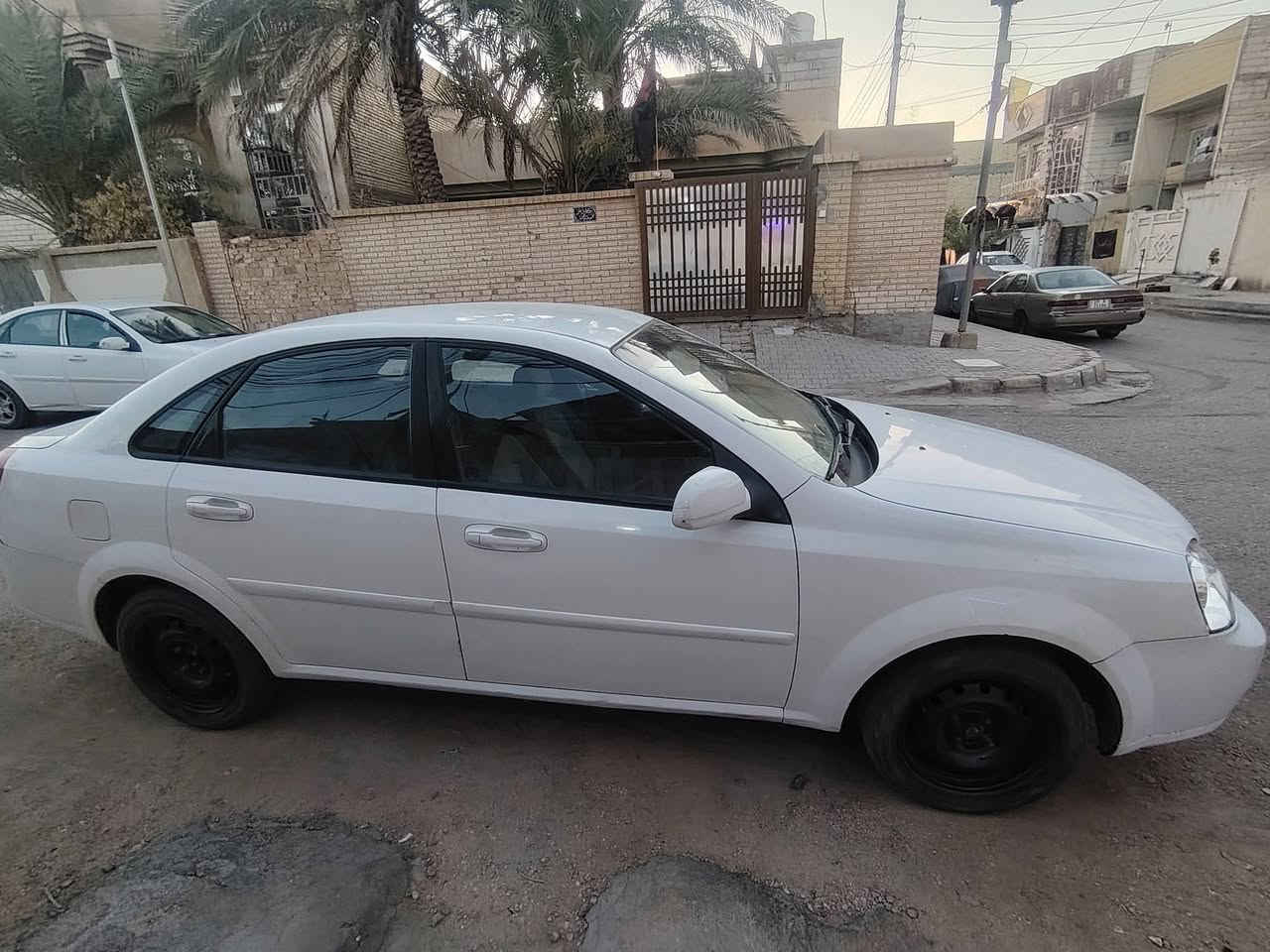 اوبترا
موديل 2014

الشركة العامة خليجي

رقمها كربلاء ب اسمي السيارة

السيارة بيهة قطعة وحده نضيفة كلش

شاشة

كامرة

تبريد ثلج

حدادية جديدة

***********
