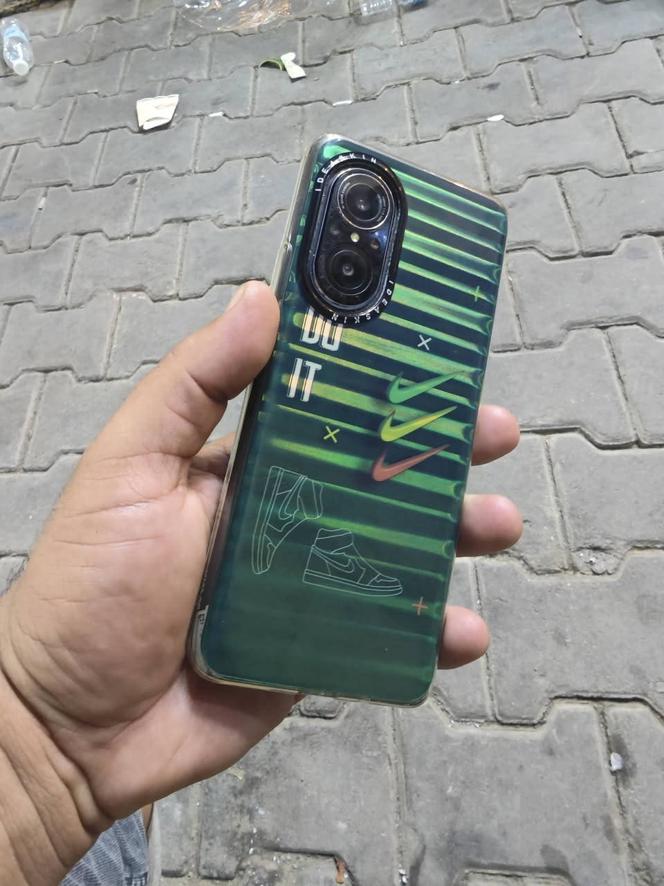 نوفا 9 she  مكفول من عطل بلادي السعر 115
***********
