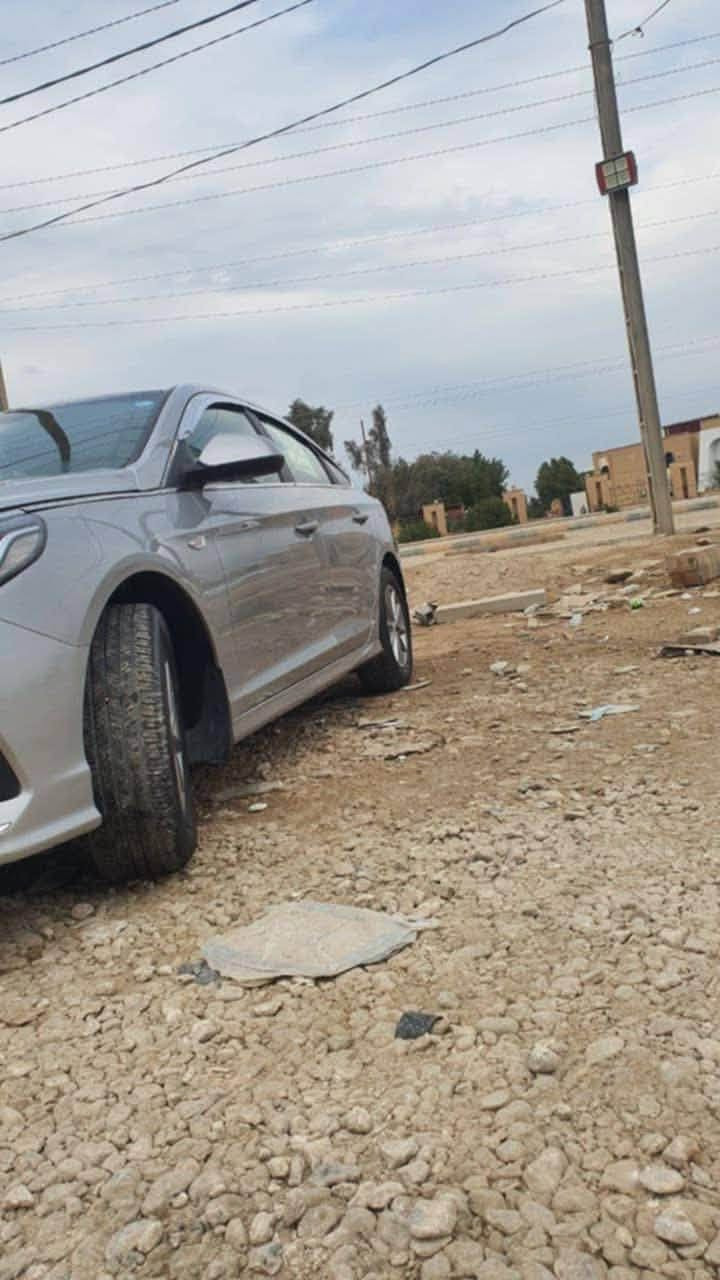 السلام عليكم
سوناته وارد كوري غاز خط واحد  
السياره بيهه 3قطع 
السعر 150 وبيهه مجال قليل 
مديل 2023 رقم قادسيه مداور ثاني يوم 
مكاني الديوانيه 
رقم الهاتف ***********

