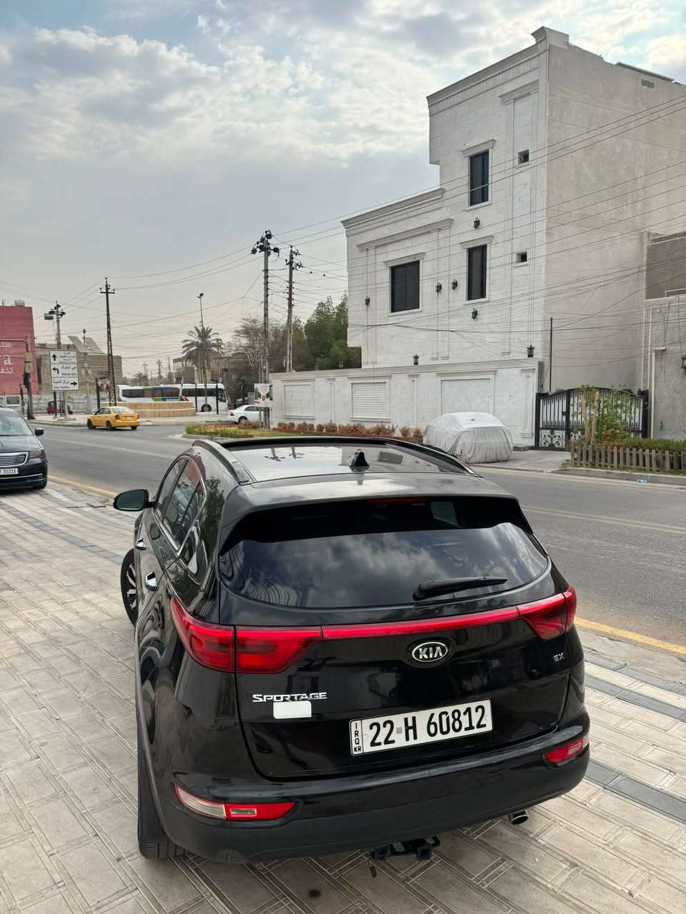السلام عليكم كيا سبورتج 2019 فول السياره 1/1 خير من اللّٰه مكينه 2400 مانقصه شي السياره كامله على اخير حبايه سعر السياره 150 وبيه مجال للطيبين السونار مرفق بل صور مكان السياره بغداد الطلبيه رقم التلفون ***********
