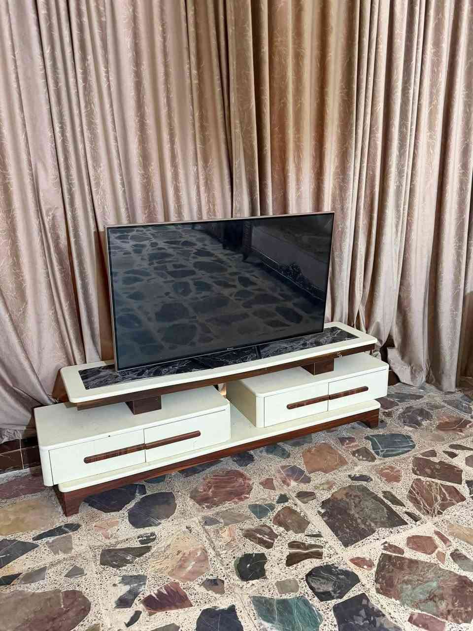 تخـم قنفات وبعد ويا سكملي  ونضيف كلش
بي ضرر كلش بسيط 

ويا بردات 
والميز الي يريد يراسلني ع هذه الرقم

‭***********‬
