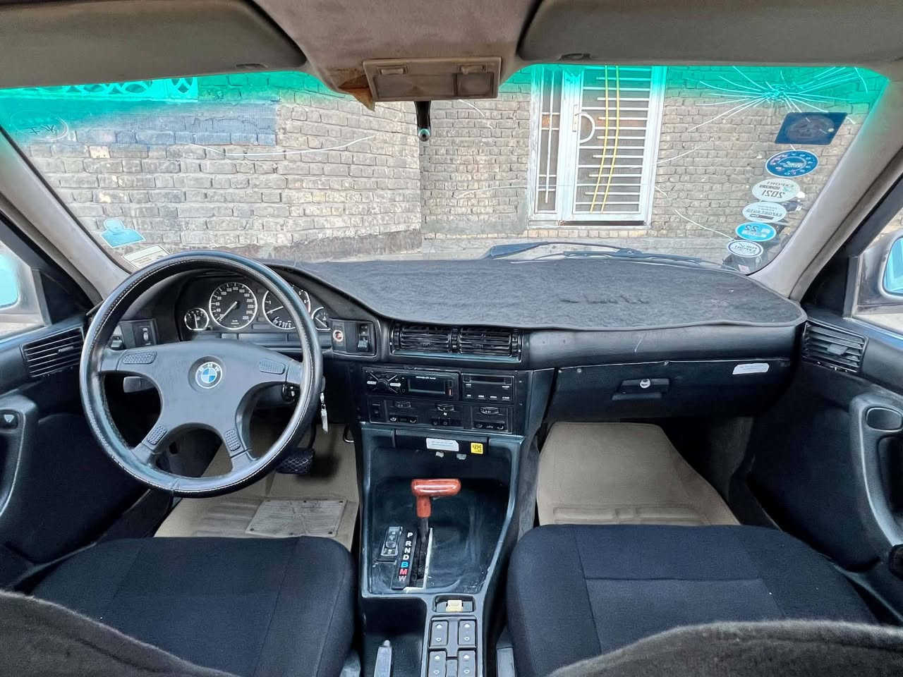 سلام عليكم بيئم 530 رقم بغداد مشروع وطني سياره كله بلاد بدون صبغ دواخل نضيفه كهربائيات كله شغاله لسعر 45وبيه مجال لمكان بغداد رقمي***********

