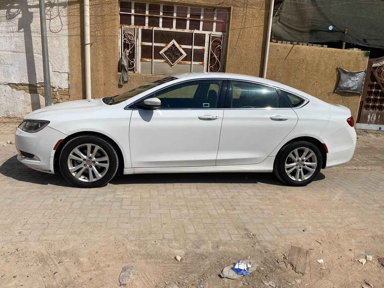 يالله السلام عليكم. ( بيع فقط )
كرايسلر c200  ٢٠١٥ 

محرك ٢٤٠٠  

كير zf ٩ نمر 

مروحه عاصفه وراديتر سراوين يعني انسى الحماوه بالصيف ومبرمج مراوح 

باتري جديد 

كهربائياتها تخبل 

شاشه جبيره 

صدرها قبل شهرين مبدل الامامي 

فريز تبريد قبل شهر مبدل. 

نقص فقط كمبريسر التبريد يعني التبريد لا يعمل بسبب الكمبريسر. و ينرادلها بصمه لان البصمه لا تعمل البصمه سعرها ٧٥ الف 

تصليح بدايه الشاصي الايمن فقط بدايه الشاصي الايمن جهه الراكب الصدر   

كير ومحرك كفاله 

*********** موجود خط وواتساب   لا يتوفر فيس 

صور حادثها بامريكا ماعندي  ووين ميعجبك روح سويلها فحص 

مكانها بغداد الشعب. وسعرها  ( ٩٦ ). كلمه طيبه تدل على اخلاقك بدون كسران بالسعر
