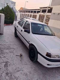 فيكترا • ١٩٩٢ • محرك جديد