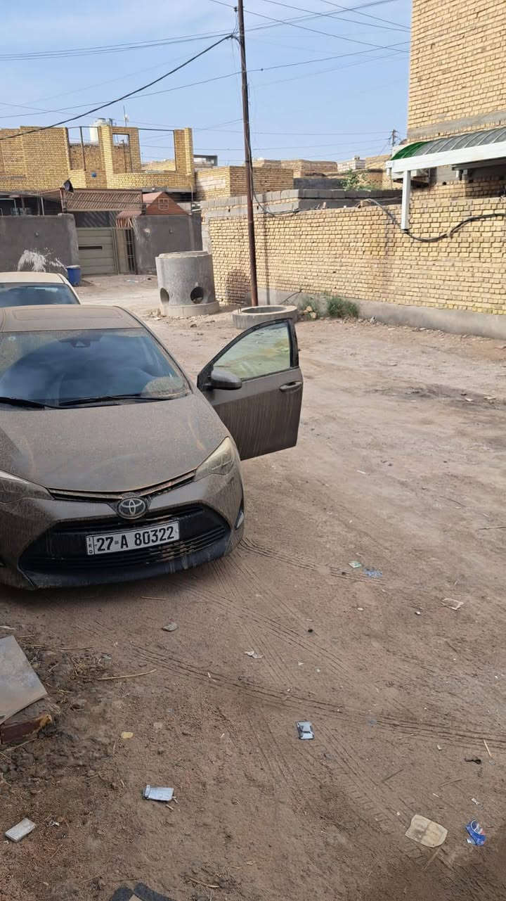 سلام عليكم كورلا 17xli
فول موصفات 
داخل جلد اسود 
بصمه 
تحكمات 
كروز سرعه 
تدفئى كشنات 
كشن كهرباء 
فتحه سقف 
رقم ذي قار بسمي 
حادث جاملغ خلفي 
وقبق صندوك 
وبيه كم ملاحضه 
مكينه 1800
سعر 123
وبي مجال بسيط ***********
