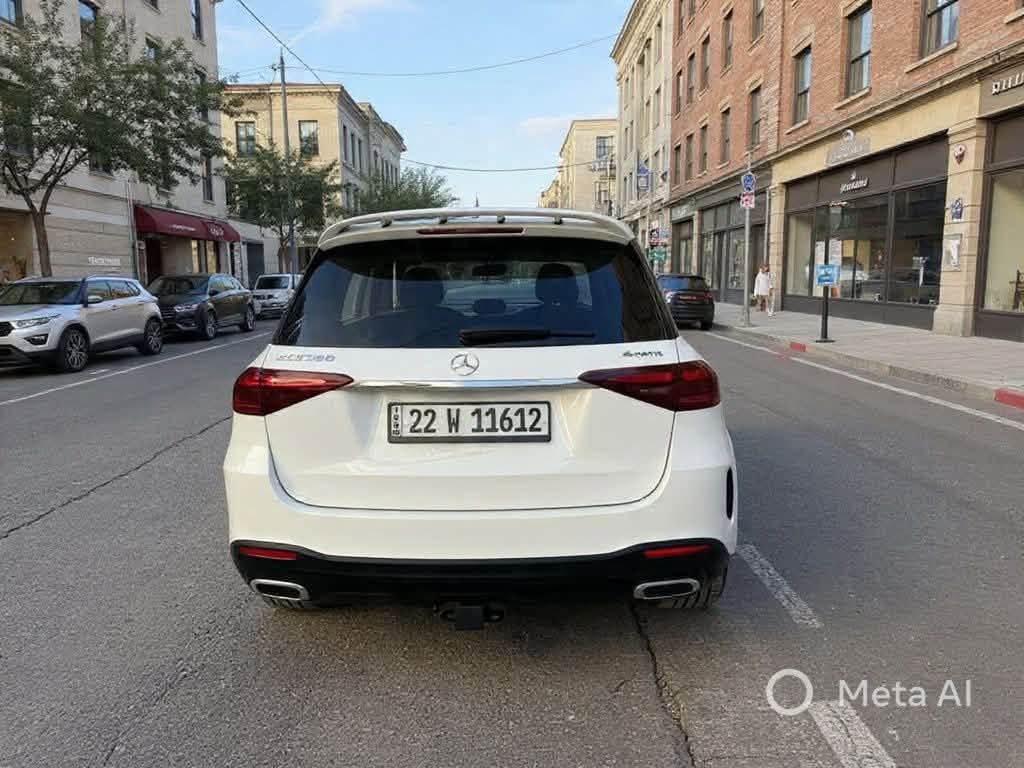 السلام عليكم
للبيع  GLE 350  2024 

بانوراما 

بصمه 

بصمه ابواب 

لايت عدسه 

ويل 21 

شاشه متصله 

٤ كامرات 

رادار امامي خلفي 

حساس امامي خلفي 

نقاط عمياء 

كشن تدفئه 

كشن تبريد 

سماعات برمستر 

ماشيه 18 الف ميل 

بيها هوايه مواصفات معروفه بهذا الموديل 

بدون نقص كير مكينه مكفولات كهربائيات (صفر مسج)

حادث بنيد فقط وبي شبر صبغ فقط يعني البنيد نفسة اصلي 

ايرباك ستيرن راجع سستم 

سياره جديده كلش بدون نقص 

للاتصال ‬ ***********‬

مكان السيارة اربيل حاليا

نص مكتوب في الصور:
- Meta AI