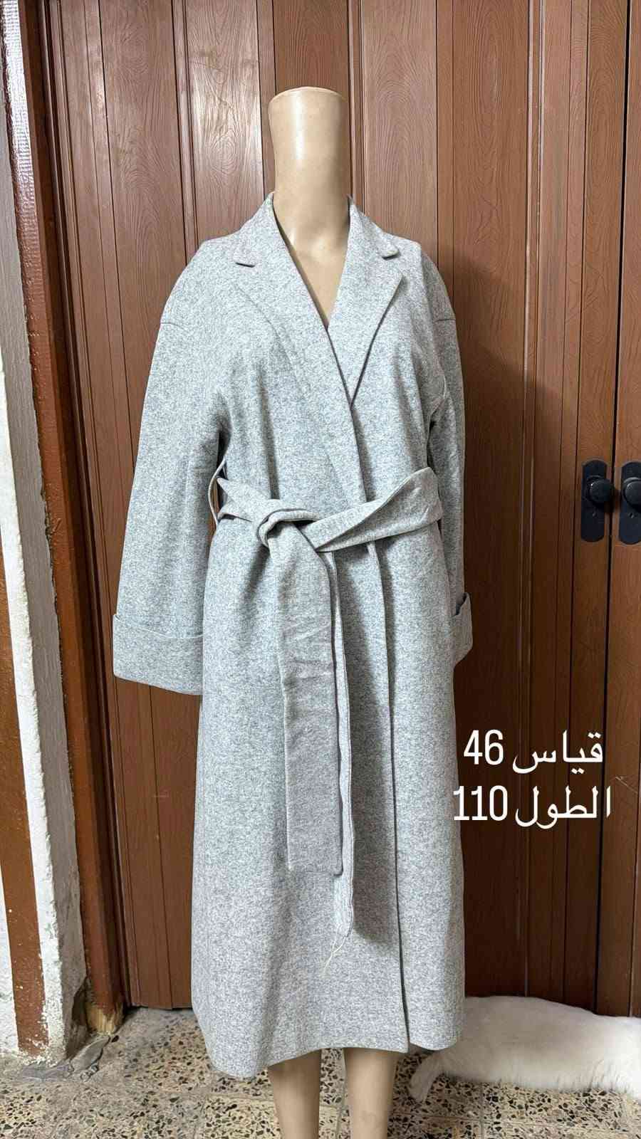 كوتات نسائيه 😎
توفرت الكوتات النسائيه باله براندات ممستعمل 
كل الاحجام والموديلات
العنوان حي العمال شارع التربيه الجديده مقابيل دائره الكهرباء محل ام علي 🍬

نص مكتوب في الصور:
- قياس L الطول 70
- قياس 38 الطول 85
- 40_42 الطول 97
- فري سايز
- الطول 104
- القياس XL
- الطول 95
- القياس 44 الطول 85
- قياس XL
- الطول 90
- قياس 46
- الطول 110
- قياس L الطول 88