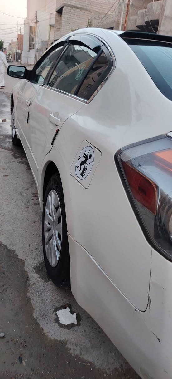 سلام عليكم  نسيان التيما موديل 9للبيع
رقم سليمانية   جديد تحويل ثاني يوم 
 كير جديد مكينة جديدة  
دوشمة  
تبريد 
تخم تاير 
كله كفالة  
73$ و بيها مجال  
***********
