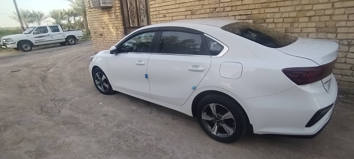 بس اليدور جديد   سيراتو  كفاله عامه علا يدي  وضع الشركه فول مواصفات  وبسمي    ماشيه 120 كتلوك الشركه سويجات الشركه        وين ماجان اداور مكانه سماوه  فقله 155  154 ماترهم والسوك بي اشكال  ماعاجبك اعب المنشور  بل ص ع  وال  محمد ***********
