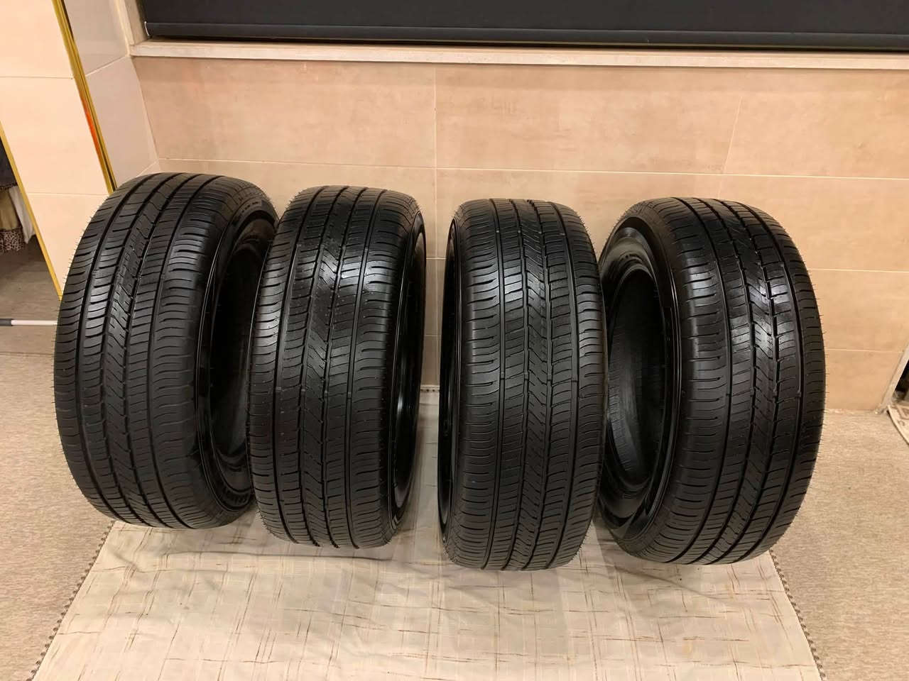 طخم کامل تایر  شرکة دنلوب یابانی اصلی 265/60/R18نظافتها اکثر 90%
تاخم تایەکی کاملم هەیە شەریکەی دەنلوب 
یابانی اصلی ڕێژەی خاوێنی تاخمەکە 90%
للاستفسار یرجی الاتصال
بۆ زانیاری زیاتر دەتوانن پەیوەندی بکەن
☎️***********☎️ واتساب
سعر ٤٠٠ الف
