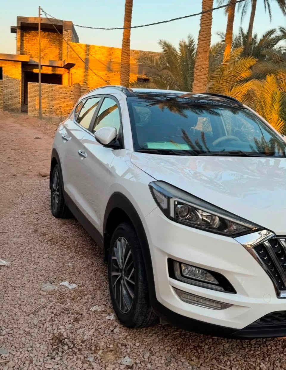 هونداي توسان 2020 فول مواصفات
السياره مكفوله من الصبغ والضربه والتبديل
فق شخط بلباب مكحل ورصعه بجاملغ الخلفي 

المواصفات:

- محرك 2000 دوش
- فول مواصفات
- تشغيل بصمة
- سقف بانوراما
- كراسي كهربائية أمامية
- شاحن لاسلكي
- مرايا شفط
- ويل كب
- 3 أنظمة قيادة
- عداد 103كم
- السيارة بحالة جيدة وجاهزة للاستخدام

الموقع: النجف 

للاستفسار ***********
السعر 188 وبيهه مجال حك الجيه
