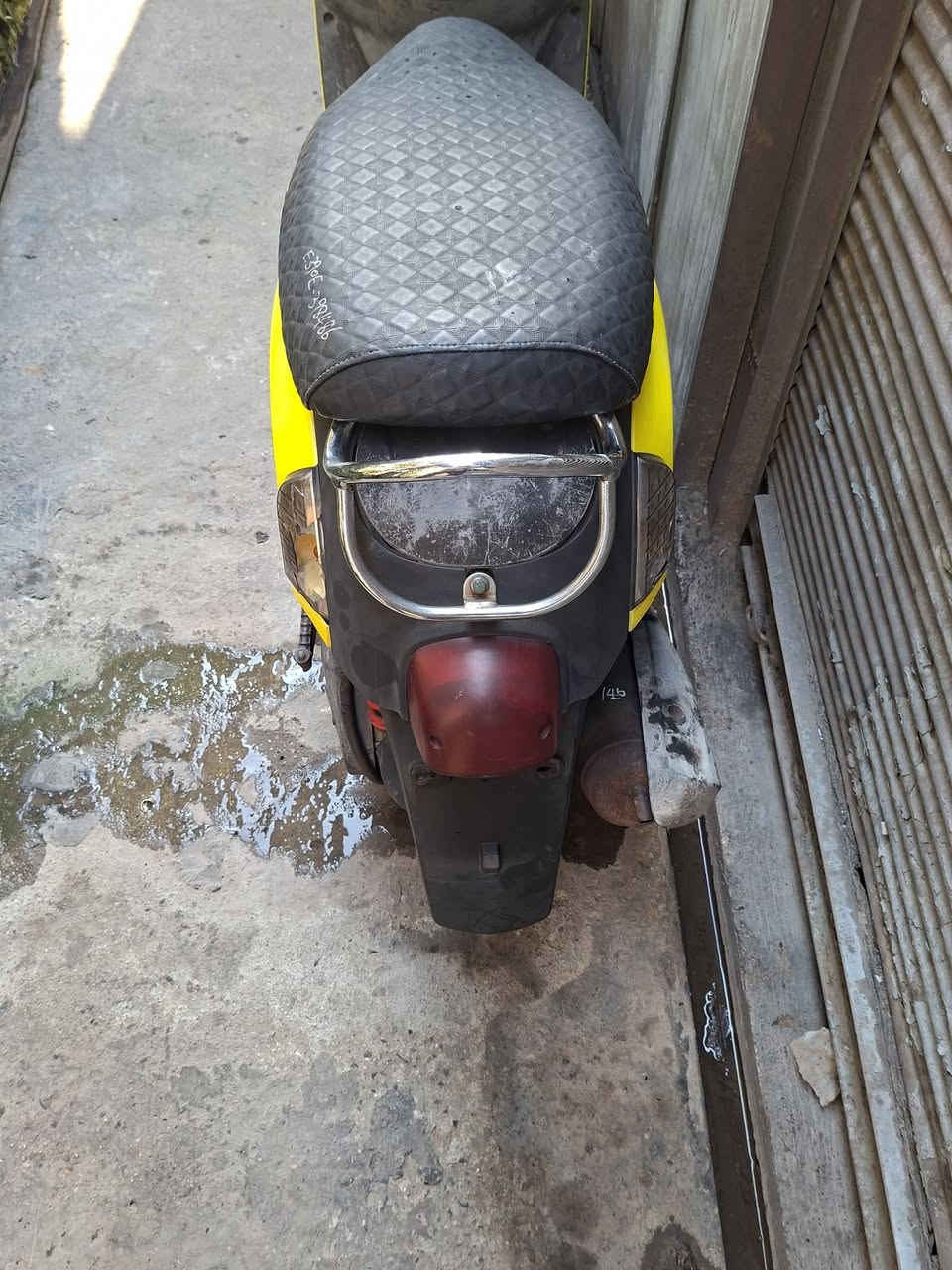 Max بوليس
رمبه ممشتغله ولانازله شارع بعده بدهنه لون مميز تكسي 
بيه تزويد صدر أمامي وكلجات كوسو وكشن رياضي نقص فقط الفج انباك بالتحميل 
ممشاه 8 الالاف حقيقي 
بغداد الجديده ***********
