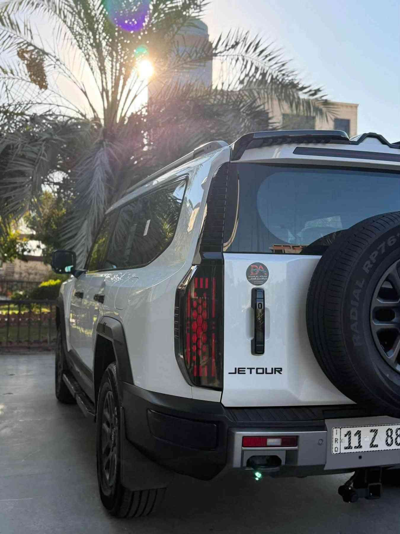 جيتور  G700 جي  موديل:- 2027
ماشية 4.700 الاف 

فئة السبورت 5 راكب داخل مشمشي

كاملة من الكماليات الخارجية و الداخلية 

و البرمجة يعني بيهة يوتيوب بس الكماليات صارف علية مليون 

جيتور G700 سبورت (بلك-إن هايبرد 🔋)

المحرك: 2.0 لتر تيربو 4 سلندر حقن مباشر+ محركين كهربائية القوة الاجمالية 904 حصان

عزم الدوارن (نيوتن-م) : 1135 (محرك البنزين + الكهرباء)

ناقل الحركة:  أوتوماتيكي مخصص لنظام الهايبرد 2DHT

نظام الدفع : دفع رباعي - موتور ثنائي

المدى: بشحنة كهربائية وتعبئة وقود كاملة يصل إلى 1000 كم (WLTP)

سعة البطارية كيلووات/س: 34.13

نظام تعليق متوازي مزدوج (دبل ويشبون) امامي وخلفي

الضمان الأساسي وضمان البطارية: 8 سنوات او 300,000 كم (ايهما اولاً)

ضمان المحرك: 10 سنوات او 1،000،000 كم (أيهما اولاً / للمالك الأول)

المواصفات

*فتحة سقف بانوراما

*ويل الالمنيوم قياس 20

*كاميرات محيطية 540 درجة

*حساسات اصطفاف أمامية وخلفية

*نقطة عمياء

*شاشة عرض ترفيهية قياس 15.6 انج

*شاشة عريضة لمعلومات القيادة 35.4 انج

*نظام صوتي فاخر 12 سماعة

*ابل كاربلاي واندرويد اوتو لاسلكي

*مقصورة الركاب من الجلد الفاخر

*المقاعد الامامية والخلفية مبردة

*مقعد السائق كهربائي مع ذاكرة ووظيفة الترحيب

*مقعد الراكب كهربائي مع ذاكرة ووظيفة الترحيب ومسند للساق

*المرايا الخارجية قابلة للطي كهربائياً

*قفل/فتح النوافذ والبانوراما بالبصمة

*خاصية إغلاق نوافذ وفتحة السقف عن بعد 

*دخول ذكي (بصمة)

*الصندوق شفط وبالبصمة

*دواسات جانبية  

*مصابيح أمامية وخلفية أوتوماتيكية LED مع مصابيح نهارية

*وسائد هوائية امامية، وسائد هوائية امامية جانبية، ستائر هواء جانبية

📍 موقعنا: بغداد 

للأستفسار  اتصل على الارقام 

*********** 📞

#جيتور #G700 #2027  #جي #العراق🇮🇶 #بغداد_العراق🇮🇶
