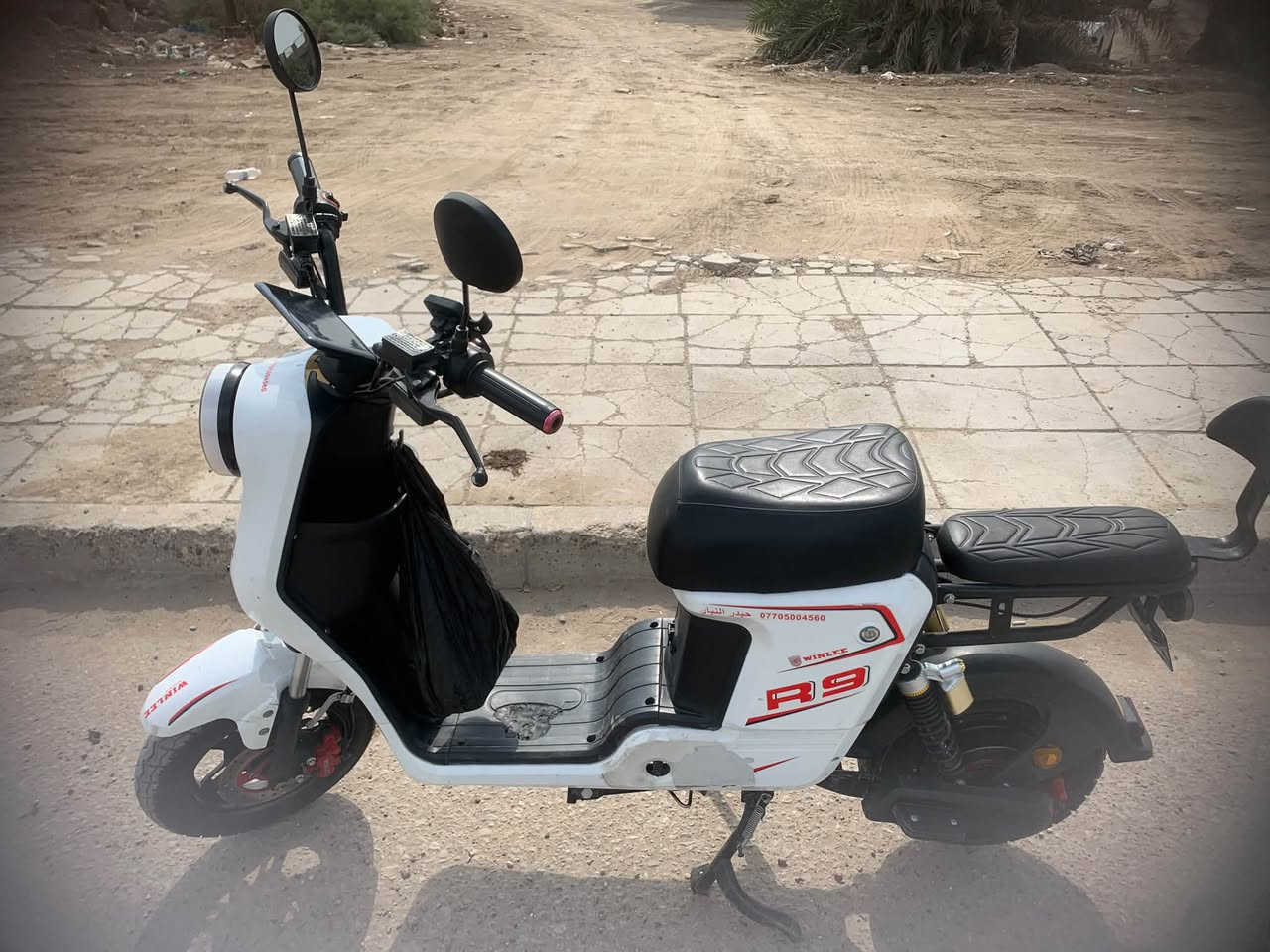R9 • بطاريات صغار • تشغيل عن بعد