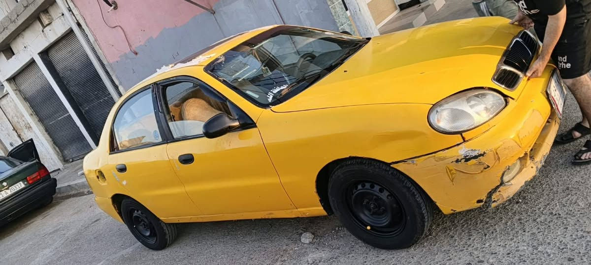 دايو موديل 1994 سنوية عضم عاج خلصنه  من 2020 شرط الوكاله كير محرك بشرط تخم تايرات جديد صدر جديد كهربائية كله شغال*********** السعر 17 وبي مجال
