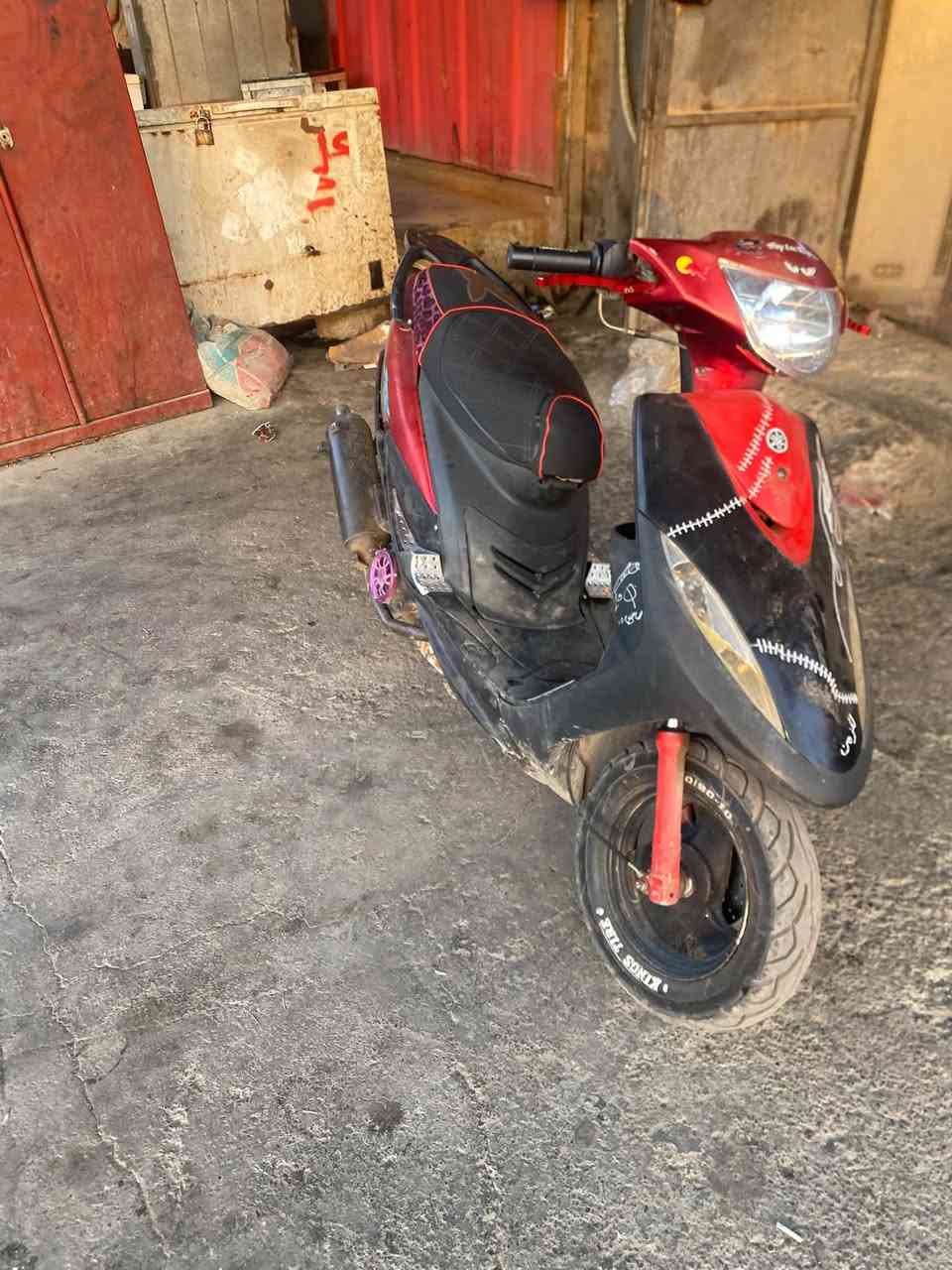 للبيع ماكس عدله نضافه كدام العين سلف شغال ***********السعر٥٠٠وبي مجال
