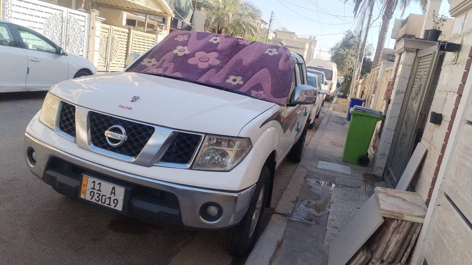 نيسان نيفارا • ٢٠١٢ • رقم بغداد