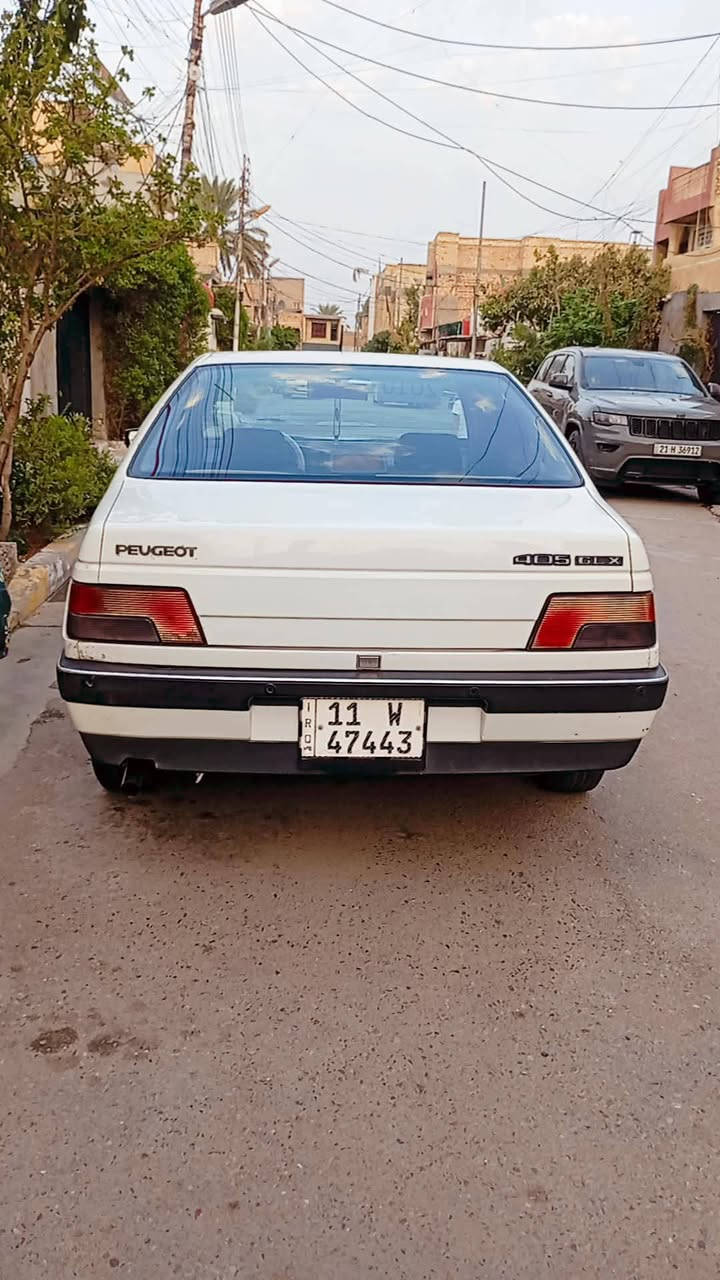 بيجو GLX 2010 
سياره خير من الله بلاديه ونظيفه
سياره باسمي تحويل ثاني يوم
سياره عارضها ب٤٥
مكاني بغداد الحسينيه مال راشديه
للاستفسار الاتصال ***********

نص مكتوب في الصور:
- 2010
