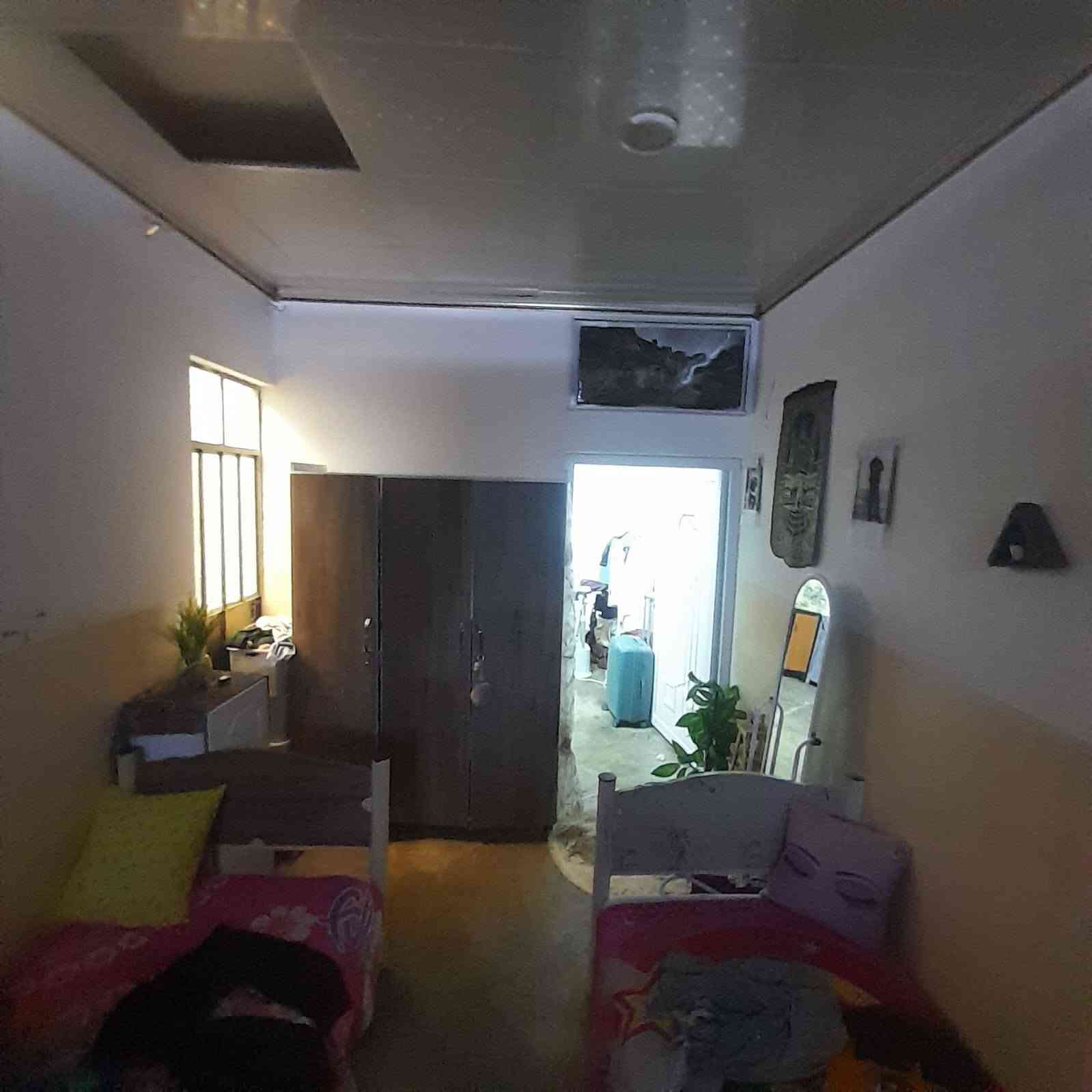 بيت للبيع في حي السماح التسعين خدمات كامله ماء وتبليط وكهرباء
ملك صرف طابو زهور 
١٠٠ متر
٦٠ مليون وبي مجال بسيط 

والبيت موجر ب ٢٠٠ بالشهر 
 

للتواصل 

***********
***********

