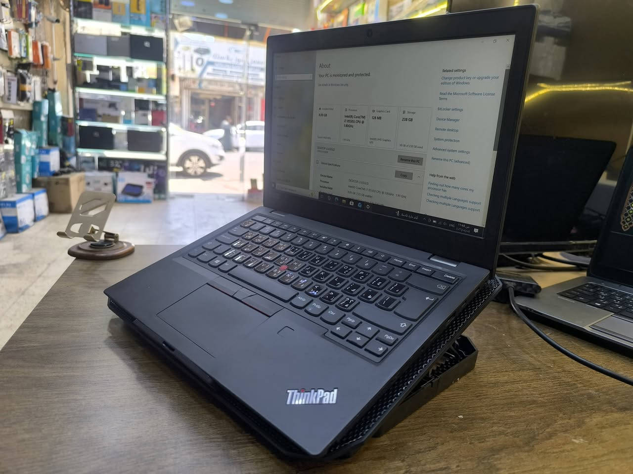 لابتوب    LENOVO THINK PAD 
معالج كور 7 من الجيل الثامن 
خفيفة الوزن ،انيقة الشكل 🌹
بمواصفات مناسبه للبرامج  المكتبية  والحسابية والتصفح والأمن السيبراني  .وتطبيقات وبرامج كليات الهندسة 
بسعر 275  الف دينار عراقي 
#ويشمل السعر حقيبة وماوس والتوصيل مجانا لكافة محافظات العراق 
Cpu CI7-8365U    جيل ثامن 
Hard 256GB nvme قابل للتطوير 
Ram 8gb ddr4         قابل للتطوير 
14.1 screen  فول hd
كارت شاشة داخلي 4 كيكا  
Charger dell شاحن اصلي نوع تايب سي  
يمكن للزبون فحص اللابتوب وتشغيله والتأكد من المواصفات قبل الاستلام  اللابتوب.
#نسبة النظافة مائة بالمائة 
#بطارية ممتازة 
ضمان لمدة عشرة  أيام للفحص في حالة وجود خلل مصنعي 
#مكتب الابداع الهندسي 
موصل /موصل الجديدة بين مجسر الجديدة ودورة عبواليسي بمحلات الكنيسة 
/مكتب الابداع الهندسي/للتواصل والحجز 
*********** واتس.
