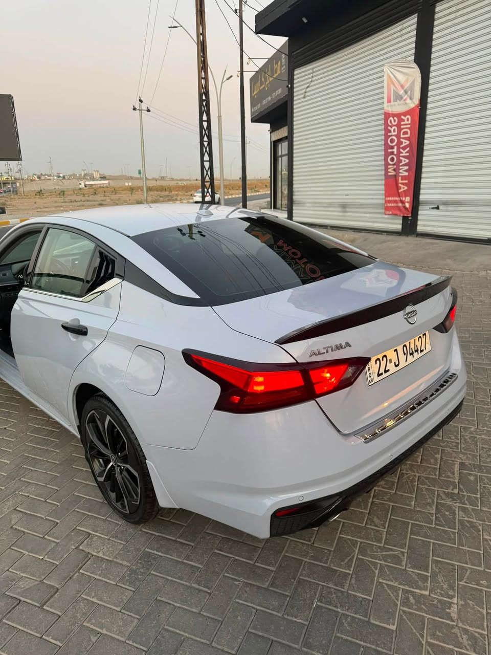 � نيسان ألتيما 2023 SR

🔹 اللون: سموك مميز (سمنتي)
🔹 الضرر: بونيد وخشم جاملغ صبغ
🔹 مكانين صغار بارد PDR
🔹 الإيرباك: فقط ستيرن طاك
🔹 كشنات تدفئة
🔹 رادار أمامي
🔹 رادار خلفي (أوتوبارك)
🔹 رادار جانبي (بالمرايات)
🔹 شاشة وسط Apple CarPlay
🔹 تشغيل عن بُعد + بصمة
🔹 الممشى: 38 ألف ميل
🔹 رقم أربيل باسمي
🔹 بطاقة بانزين بيها سعر (157) بيها مجال

مكان سياره كركوك ره قم موبايل ***********
