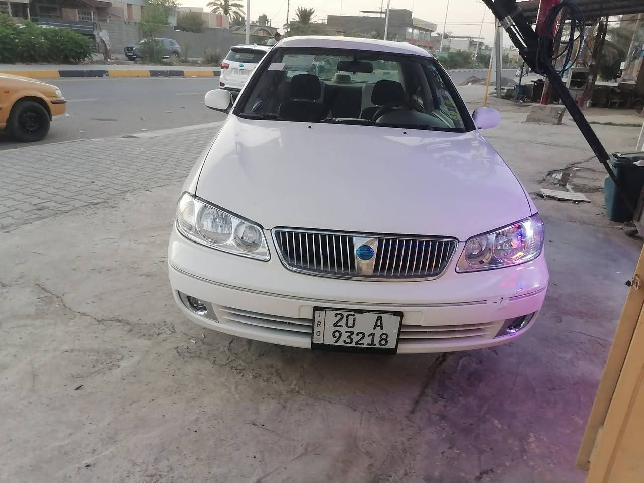 نيسان سني٢٠٠٧ قطعة صبغ سيارة بسمي جاهزه كير عادي قبق أسود سعر ٧٠ بكان تقاطع القدس ***********
