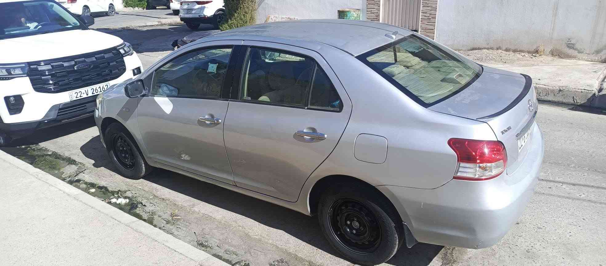 بسم الله الرحمن الرحيم 

تويوتا يارس 2006سةياركة دوو بارجية سوبخ  بي ژوري  سةيارةكة بيش بشتي كةبسة  سةيارةكة شاشة كةوةرية  ئاوينة كارةباية. جوار جام كارةباية  دةبل كيج سةيارةكة. عةيار لايت  سةيارةكة مةكينة. كةوةرية  كير عادية سةيارةكة كارةباي بةشةرت  سةيارةكة 16وةرقة  خرام لةسةر لةباشي معامةلي دةكيرنةوة %20ناجيرةوةمةو  سةيارة لة هةوليرة 
وةكالةي بةناوي خؤمانة سةنةوةيشي 3مانك بةسةر جوو. نرخي 69وةرقة معامةلي برايانة شوين هولير

*********** أربيل, العراق
