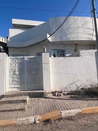 مشتمل للأيجار  حي الزراعه طابقين  يتكون من غرفتين نوم كما موضح ب صور ل...