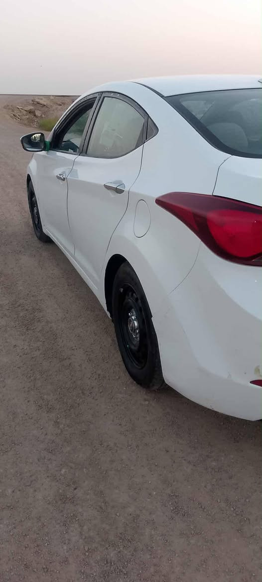 اسلام عليكم 

سياره الانتره 14للبيع  امريكي مكينه كير شرط سياره بيها قطع غيار جهه السايق بيبان وجاملق
تبريد شغال حداديه 100/90
رقم ذي قار انكليزي تحويل ثاني يوم 
مكان ناصريه قضا البطحاء السعر يم صاحبها مكلف بل نشر 
***********
