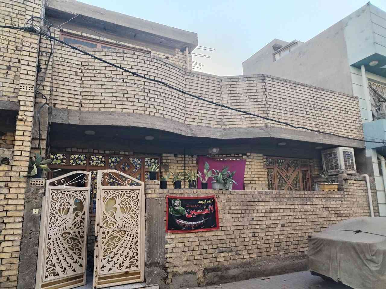 السلام عليكم بيت للبيع 100 م مربع طابق واحد الشعله الدوانم قطاع السادس قرب سكله حيدر التميمي ثاني فرع / ثاني بيت بصف الركن للتواصل ع هذه الرقم واتساب ***********
