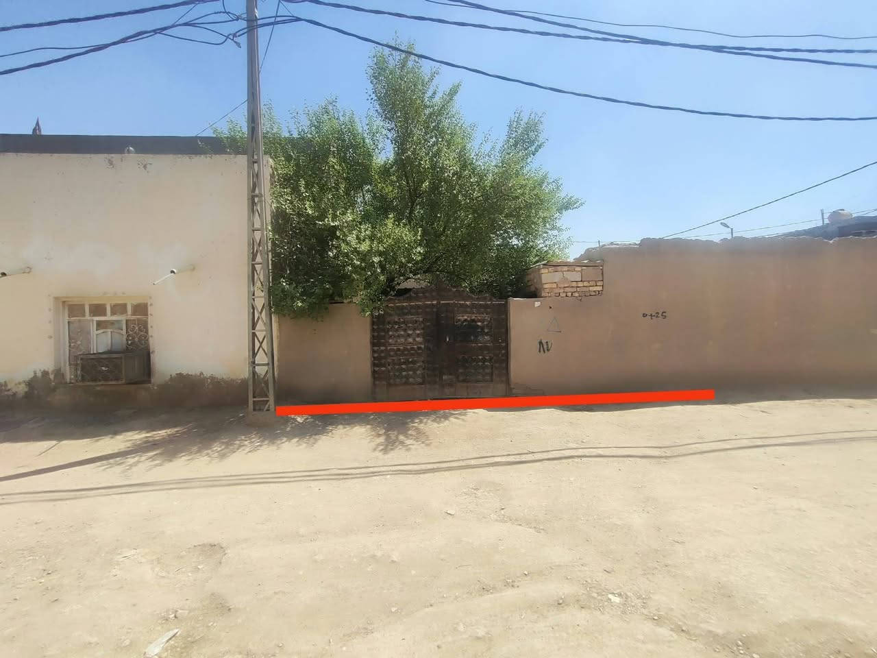 بسعر 105 مليون
عرصه للبيع طابو صرف
مساحته 199 متر بعرض 8 متر 30 سنتيم ونزال 24 متر واقع حال حاليا بيت نص عمر 
حي النهضة الثانيه خلف العابدي مول قرب روضه الانتصار الحكوميه
ثاني بيت عن الفرع
للاستفسار أكثر 725751460,,,,***********
