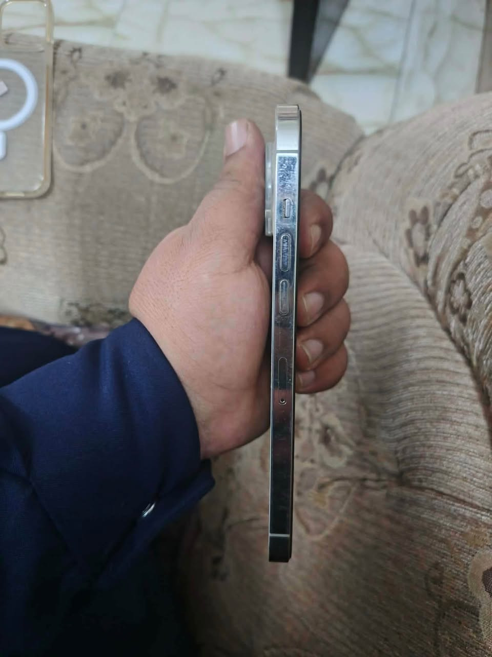 آيفون ١٢ برو ماكس • ٢٥٦ • بطارية ٨٧٪