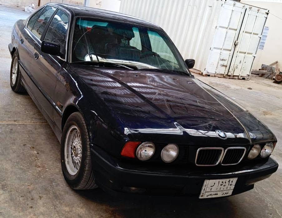 للبيع BMW
525 اصل 
مسكر كبس
وارد ياباني
بجم عريض
موديل 1995
محرك شرط 
كير شرط 
تبريد❄️
تدفئه 🔥
دبل ايرباك
 دبل جكمجه
تخم تاير جديد 
طخم صدرجديد 
طخم تواير جدد
كشنات جلد كهربائي
بدون قطرة خياس
كهربائيات بلاد كله شغال
مرايات منفصل
4 بطاين جديد
ربل ابواب جديد
بيه مواصفات ما مذكوره
رقم نينوى بسمي تحويل مباشر
صبغ جماليه فقط بدون ضربه بدون معجون
الداخل نضيف حييل
مكان السياره جنوب الموصل قريه اطويبه
السعر ٦٥ 
ملاحضه السياره على وضع الشركه والسياره احلى من الصور كلشي بلادي
للستفسار  رقم *********** ابو اشواق
