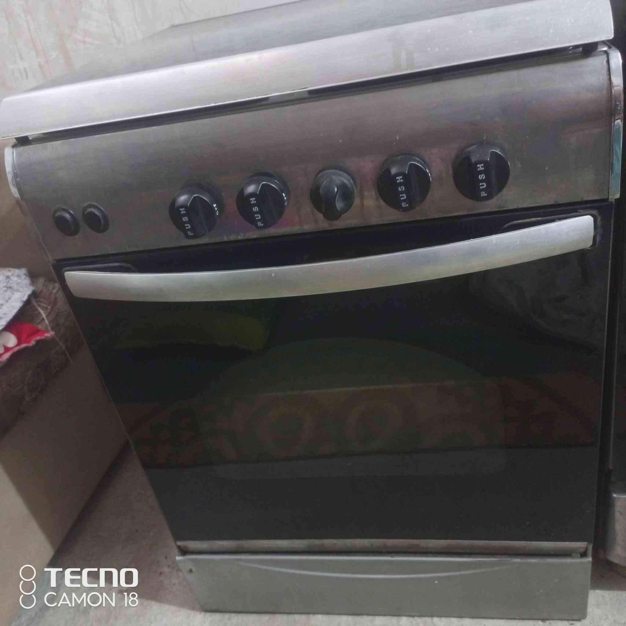طباخ غاز • ٤ مشاعل • شغال