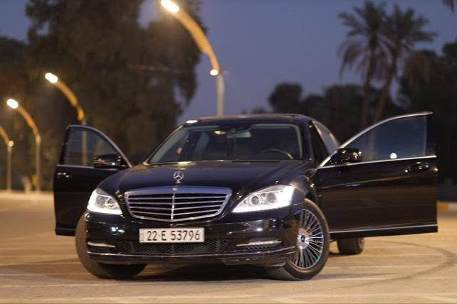 : مرسيدس S500) موديل [2011 ] - خليجي وكالة باجكير 🚘✨
للبيع سيارة فخمة وبحالة ممتازة جداً  وما تحتاج أي مصاريف نهائياً!
المواصفات :
 العداد: ماشي 175 ألف كم فقط (ممشى حقيقي).
 المصدر: خليجية وكالة باجكير الرسمية في اربيل 

 المحرك والكير: محرك v8 دبل  توربو   وگير 7 سرعات   بحالة ممتازة، تبريد ثلج وسحب وقوة ماشاء الله.
 المواصفات الداخلية: بانوراما، داخلية جلد نادرة ونظيفة، كشنات كهرباء، شاشات، وباقي مواصفات الفئة الكاملة.
حالة السيارة والصيانة:
 تم إجراء صيانة شاملة 
 الكهربائيات والمنظومات شغالّة وبدون أي مشاكل.
باب طويل رئاسي  
وباقي مواصفات هوايه  ..  السعر 253 وبيها مجال....مراوس مع كامري 2025  se او xse  هايبرد للاستفسار مراسلة على الواتس ***********
