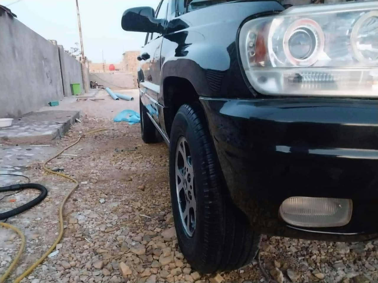 جيب لاريدو • ٢٠٠٠ • رقم بغداد