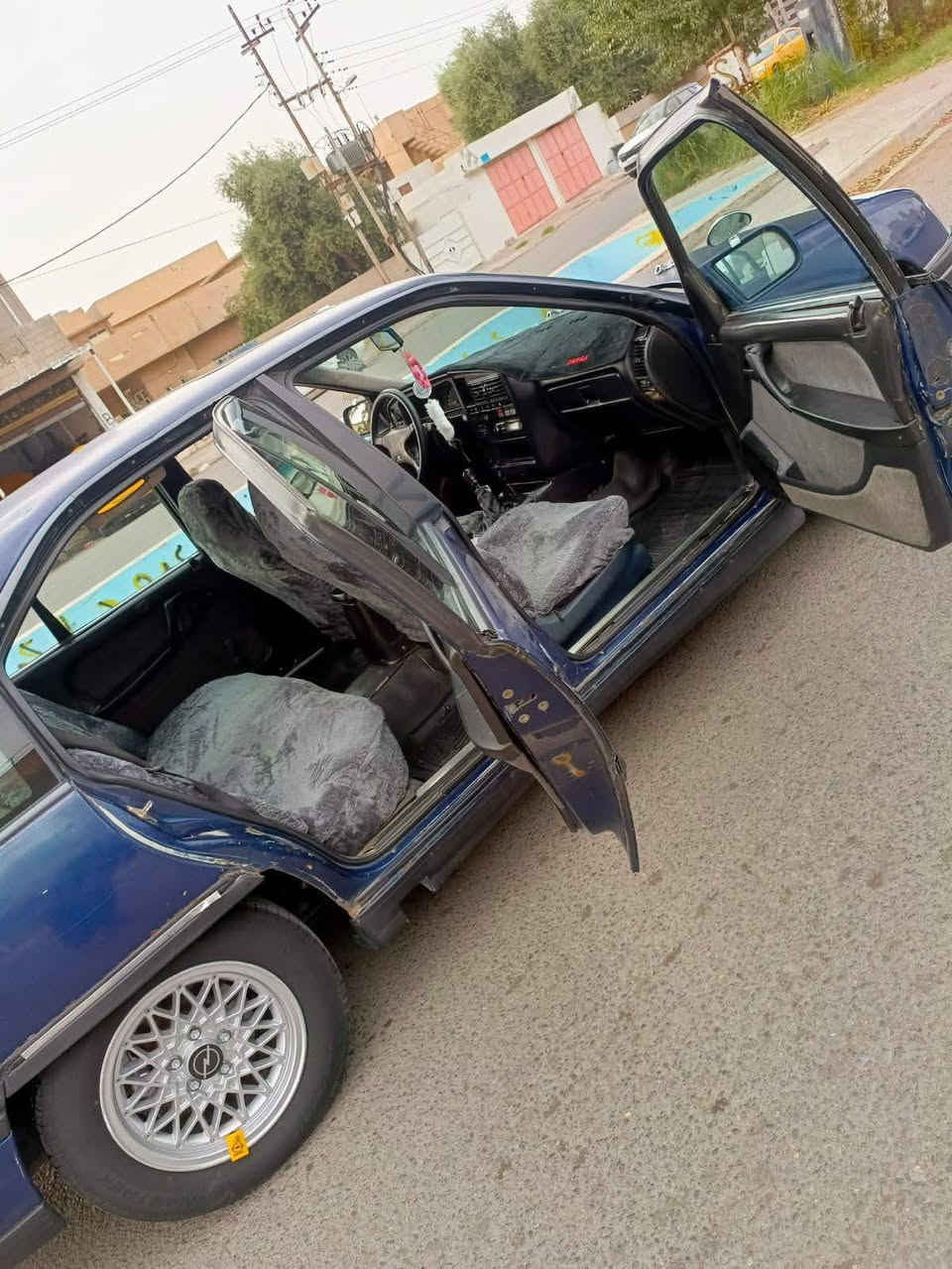 اوميغا ١٩٩٢ • ازرق نيلي • رقم كركوك