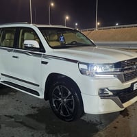 لاندكروزر V8 • ٢٠١٧ • رقم أربيل