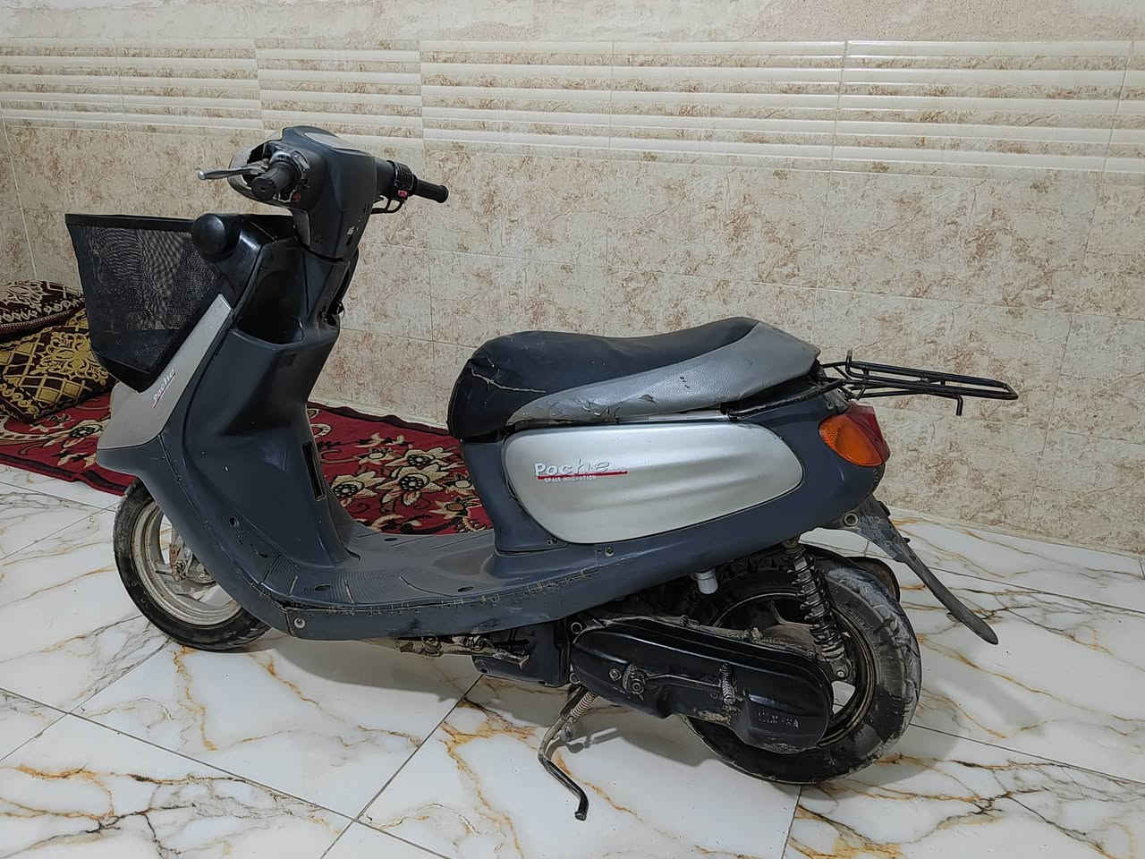 السعر 180 بيع مستعجل ***********
منغوالي للبيع موديل 3 مكينه ناعمه كير نضيف تأيرات جدد دراجه حلوه كلش كهربائيات شغاله كله المكان كربلاء اتصل
