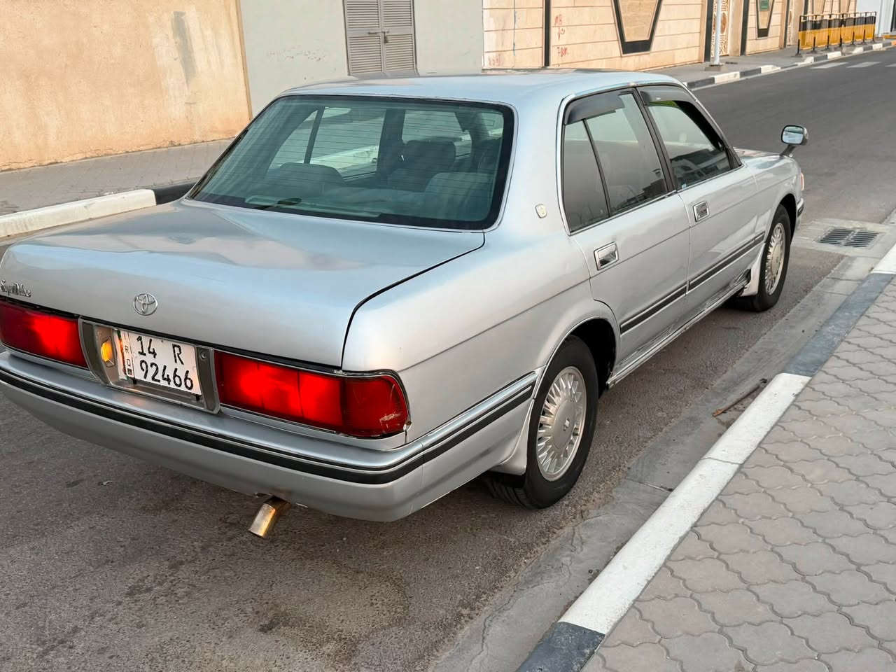سلام عليكم سياره البيع فقط النوعيه رنب سياره جديده كلش سنويه ألقيت 30 تحويل مباشر كير مكينه كارتون حداديه طوبه سياره مال جناي كلشي كامل تخم تاير شرط جديد كهربائيات كل شقاله لايت زنون يعني مال جناي العنوان بصره سعر 63 الهاتف ***********.         ***********
