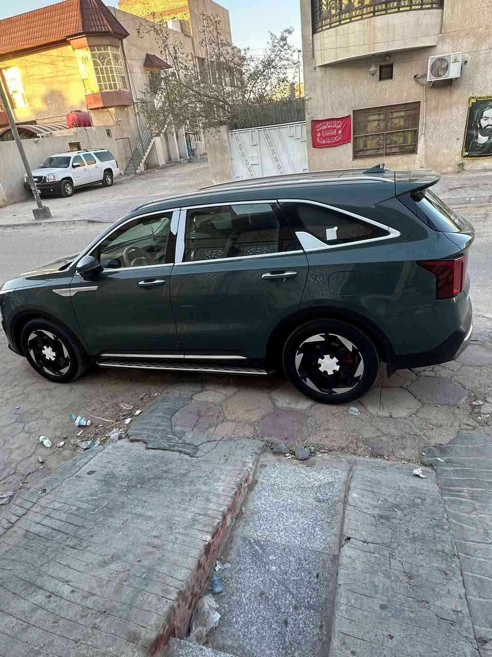 سورنتو موديل 2024 خليجية
مكفولة رقم أربيل
 
فول مواصفات لون مميز  زيتوني 
1/  محرك ستة سلندر  بصمة
2/ الكير ماوس تبريد وتدفئة كشتات شاشة كبيرة تدعم كاربلاي ..
3/ خمس كاميرات  وحساسات محيطية على السيارة  
4/ سايد بريك بصمة 
5/ تبريد ثلاث قطع 
6/ الباب الخلفي كهربائي 
7/ بالخلف مانع الاصطدام 
8/ ويل كب 19
9/ كرسي السايق والراكب كهربائي 
10/ السيارة بانوراما  وكثير مواصفات السعر290 الأتصال على الرقم ***********
