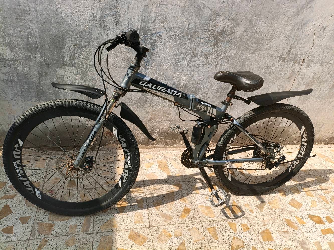 داورادا • ٢٦ بوصة • نضيف