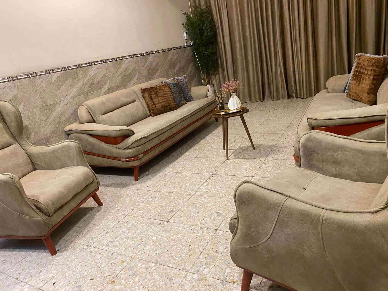تركي • ٧ مقاعد • نضيف