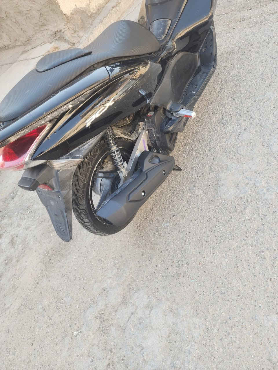 سلام عليكم جيل اول للبيع دراجة شغاله اي نقص ما بيها مكانها بغداد وسعرها ٨٧٥ بيها مجال بسيط تفاصيل اكثر خاص او واتساب ***********

