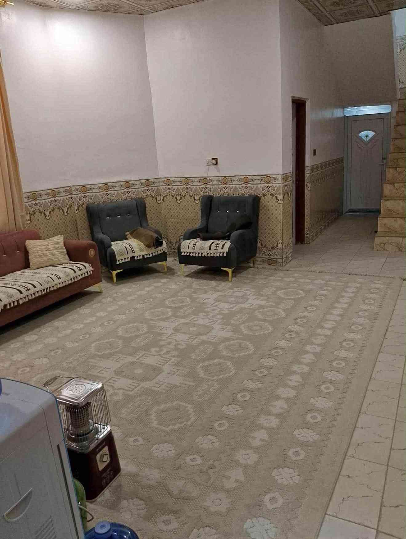 السلام عليكم
للبيع بيت بالهلايجيه بشارع الحداد قريب ع مدرسة الشيخ خوام مساحة ١٢٥ متر بناء سنة ٢٠٢٢ جديد ونضيف طابق ونص جاهز من كلشي باقي التفاصيل مراسلة الصفحه او الاتصال +9647804527235
