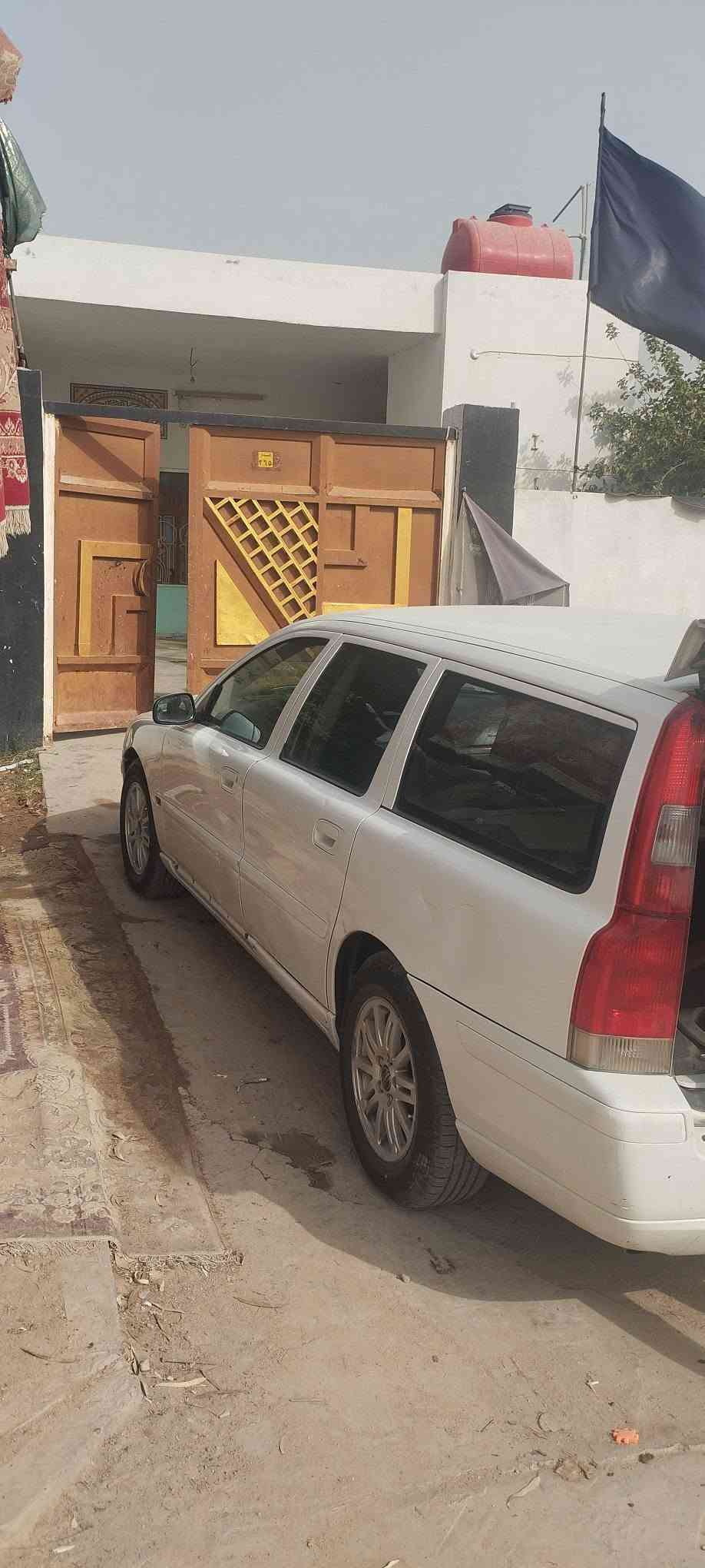 فالفو V70 • ٢٠٠٧ • كفاله
