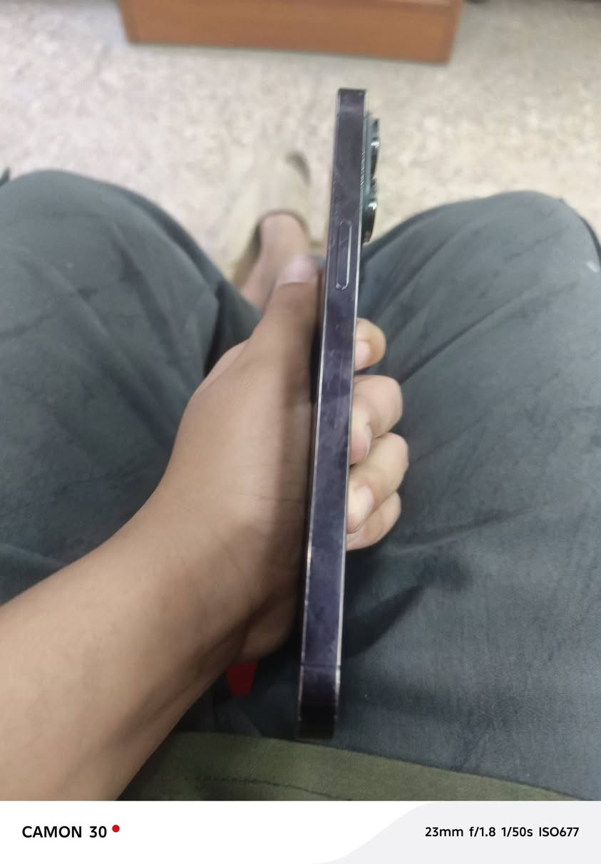 سلام عليكم ايفون 14 برو ماكس بطاريه 80 ذاكره 256 اخو جديد فقط كسر بسيط جدا بل ضهر سعر 775 وبي مجال شوي عنوان بغداد جميله قرب مطعم الركن الابيض التواصل والاستفسار ***********

نص مكتوب في الصور:
- CAMON 30
- 23mm f/1.8 1/50s ISO482
- CAMON 30  23mm f/1.8 1/50s ISO677
- 23mm f/1.8 1/50s ISO709
- ٦:٣٥
- حول
- الاسم
- < iPhone
- إصدار iOS
- < 26.6.2
- اسم الطراز
- iPhone 14 Pro Max
- رقم الطراز
- A2894
- الرقم التسلسلي
- F091J6RQX6
- الأغاني
- .
- الفيديوهات
- الصور
- ۲
- السعة
- ٢٥٦ غ.ب.
- متوفرة
- ٢٣٦,٧ غ.ب.
- Wi-Fi عنوان
- 28:02:2E:D1:C4:47
- Bluetooth
- 28:02:2E:CE:BD:40
- البرنامج الثابت للمودم
- 4.51.04
- 24mm f/1.8 1/100s ISO270
- 6:36
- حالة البطارية والشحن
- كما هو الحال مع البطاريات القابلة لإعادة الشحن، بطارية الهاتف قابلة للاستهلاك وتصبح أقل فاعلية مع الوقت. معرفة المزيد...
- الحد الأقصى للقدرة
- 80%
- هذا قياس لقدرة البطارية مقارنة بقدرتها عندما كانت جديدة. قد تتسبب القدرة المنخفضة بتقليل ساعات الاستخدام بين عملية الشحن والأخرى.
- أقصى قدرة للأداء
- ستساعد الأنظمة المضمنة في النظام والمكونات في تخفيف آثار الأداء التي قد تلاحظها أثناء التقدم الكيميائي في عمر بطارية iPhone.
- شحن البطارية المحسن
- للحد من استنزاف عمر البطارية، يتعلم ال iPhone من عادات الشحن اليومية، بحيث ينتظر ولا يتجاوز 80% حتى يحين موعد حاجتك إلى استخدامه.
- 24mm f/1.8 1/50s ISO255
- CAMON 30 • 24mm f/1.8 1/50s ISO767