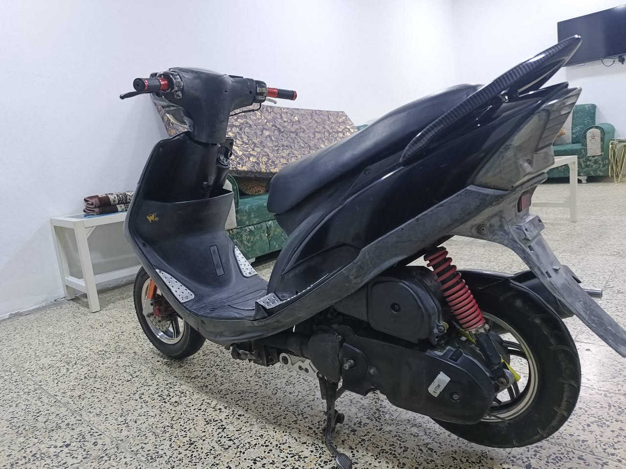 للبيع دراجه ماكس عدله شوفت عينك ناشفه صدر رياضي اصلي وياله نجمه شيال فضي قطره دهن الدراجه بلاديه مفتوحه مره وحده بسس  كلشي بيها بلادي كفرات ختم واحد بلادي كهربائيات كلها شغاله نقص برغي مابيها. مكاني بغداد.. السعر 650 وبيها مجال شي بسيط
*********** واتساب 
وماسنجر هم

