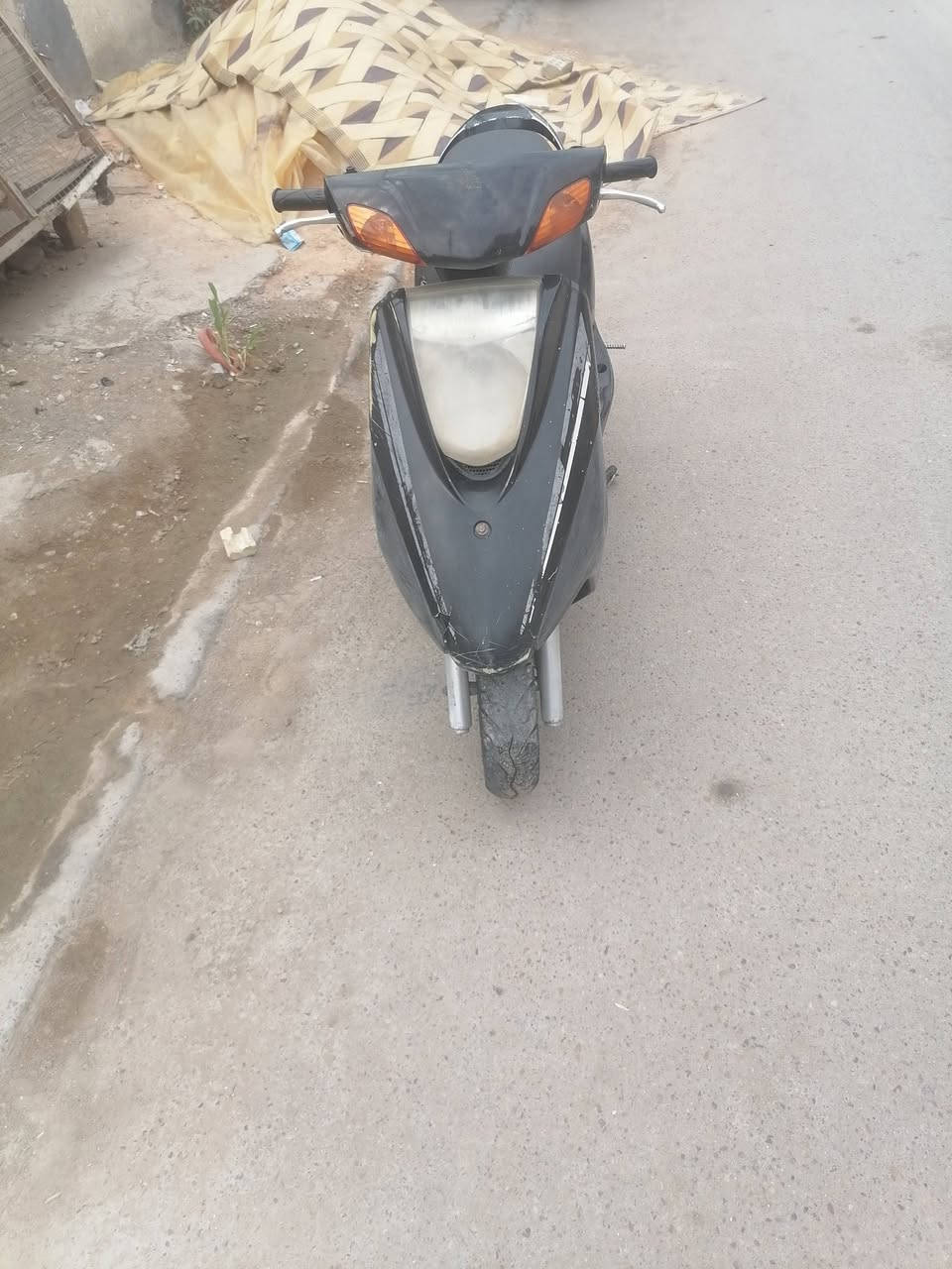 السلام عليكم دراجه ابريز للبيع سعر ٣٥٠وبيه مجال شي بسيط  دراجه حلوه وشلعه ومعدل تاكل الكاع اكل مكاني بغداد مدينة الصدر اتصل وتدلل***********
